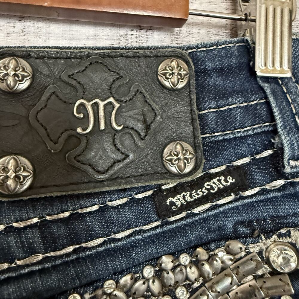 Miss Me Women's Dark Wash Low Rise Size 25 Straight Cut Flap Pocket Jeans Bling - Picture 5 of 13